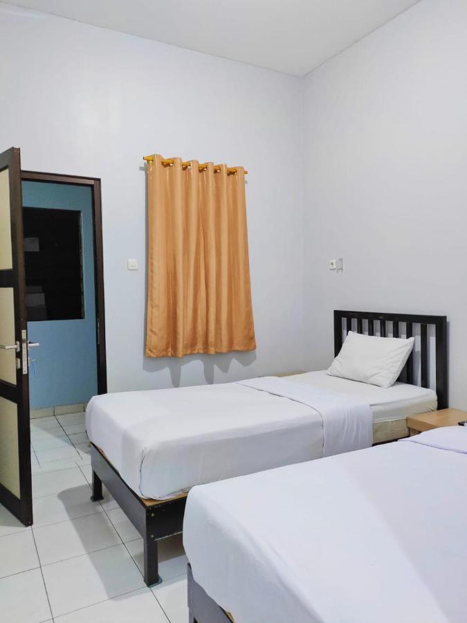 Hotel Syariah Tremigo Guesthouse Cirebon Zewnętrze zdjęcie