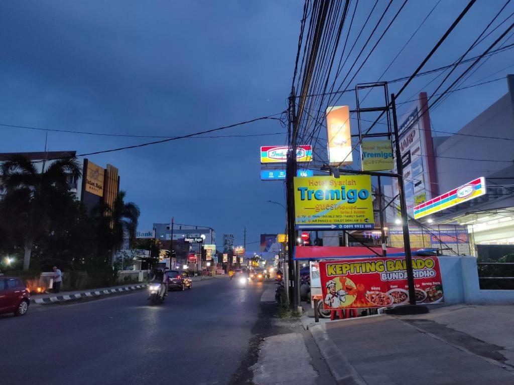 Hotel Syariah Tremigo Guesthouse Cirebon Zewnętrze zdjęcie